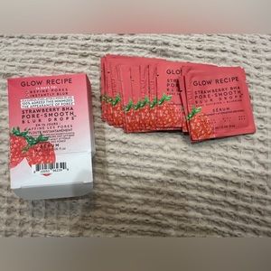 Glow recipe 14 packets at 2ml each. Equivalent of almost full size bottle.